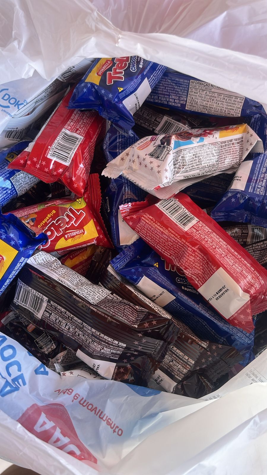 Doces preparados para compor os kits entregues às crianças da comunidade